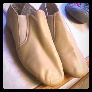 Revolution dance JAZZ shoes 3.5
